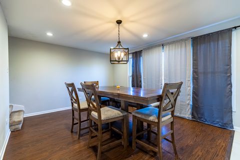 Tiny photo for 13415 S Mackinaw Avenue, Chicago, IL 60633 (MLS # 12551740)