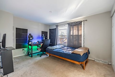 Tiny photo for 13415 S Mackinaw Avenue, Chicago, IL 60633 (MLS # 12551740)