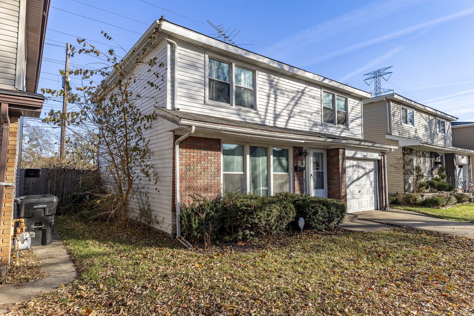 13415 S Mackinaw Avenue