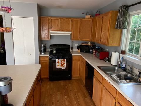 Tiny photo for 1045 Manchester Circle, Grayslake, IL 60030 (MLS # 12420365)