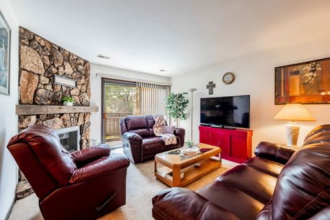 Tiny photo for 931 E Kings Row ROW #6, Palatine, IL 60074 (MLS # 12673515)