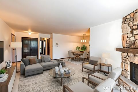 Tiny photo for 931 E Kings Row ROW #6, Palatine, IL 60074 (MLS # 12673515)