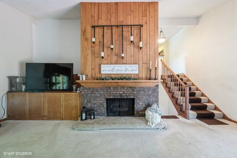 Tiny photo for 8N530 Gingerwood Lane, Elgin, IL 60124 (MLS # 12423036)