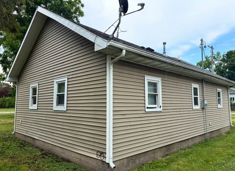 Tiny photo for 222 E Thompson Avenue, Hoopeston, IL 60942 (MLS # 12680841)