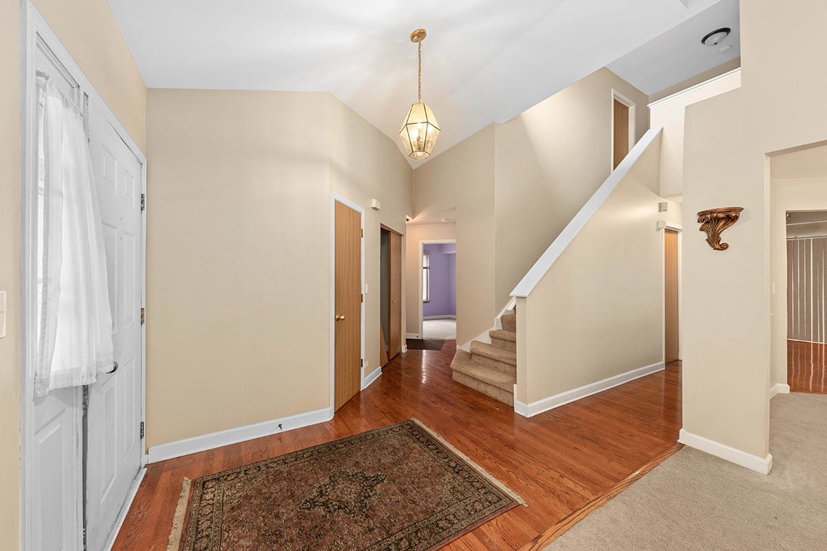 3202 Whitney Road