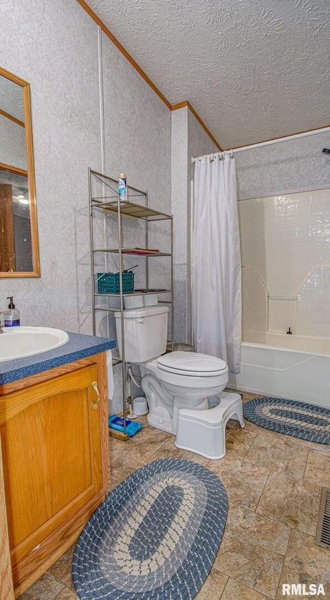 Tiny photo for 16807 Kendall Road, Mt Vernon, IL 62864 (MLS # EB459289)