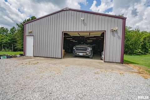 Tiny photo for 16807 Kendall Road, Mt Vernon, IL 62864 (MLS # EB459289)