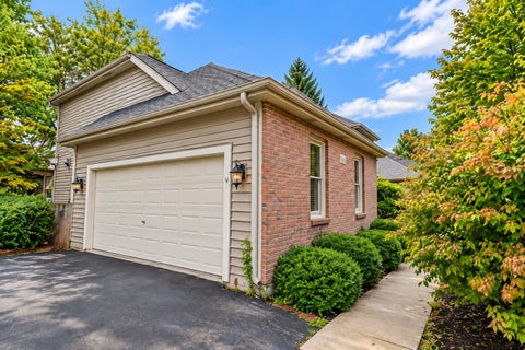 Tiny photo for 1263 Williamsburg Lane, Crystal Lake, IL 60014 (MLS # 12774630)
