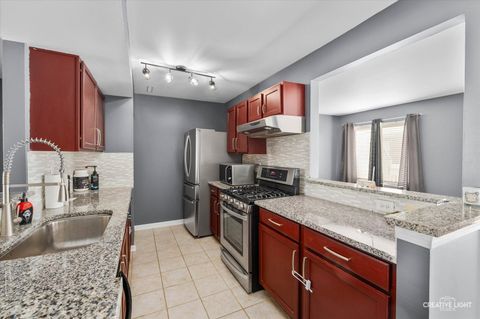 Tiny photo for 609 Hidden Creek Lane #609, North Aurora, IL 60542 (MLS # 12496384)