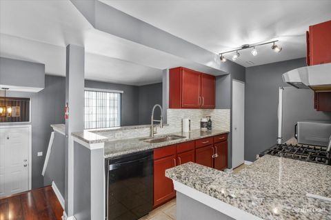 Tiny photo for 609 Hidden Creek Lane #609, North Aurora, IL 60542 (MLS # 12496384)