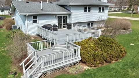 Tiny photo for 300 W Woodlawn Road, New Lenox, IL 60451 (MLS # 12601886)