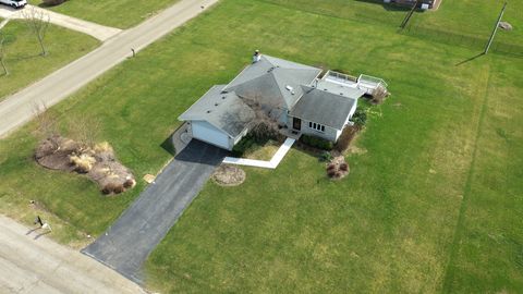 Tiny photo for 300 W Woodlawn Road, New Lenox, IL 60451 (MLS # 12601886)