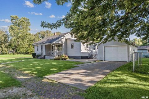 Tiny photo for 460 W KNOX Street, Galesburg, IL 61401 (MLS # QC4267259)