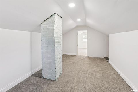 Tiny photo for 460 W KNOX Street, Galesburg, IL 61401 (MLS # QC4267259)