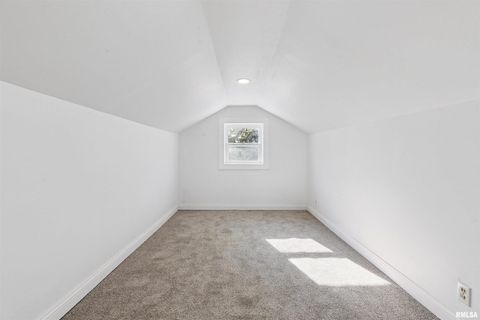 Tiny photo for 460 W KNOX Street, Galesburg, IL 61401 (MLS # QC4267259)