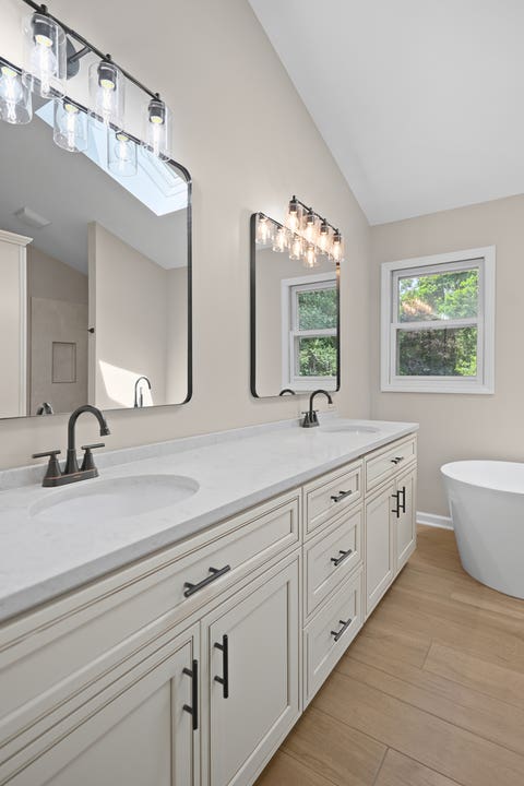 Tiny photo for 10414 Country Lane, Beach Park, IL 60087 (MLS # 12698162)