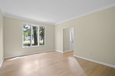 Tiny photo for 10414 Country Lane, Beach Park, IL 60087 (MLS # 12698162)