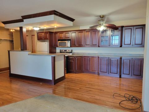 Tiny photo for 1043 S YORK Road #605, Bensenville, IL 60106 (MLS # 12522888)