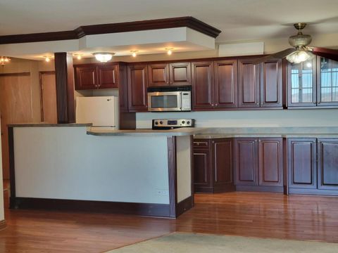 Tiny photo for 1043 S YORK Road #605, Bensenville, IL 60106 (MLS # 12522888)