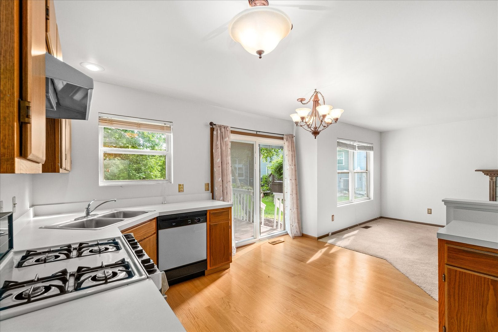 141 Hamlet Circle