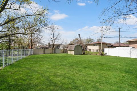 Tiny photo for 16810 Greenwood Avenue, South Holland, IL 60473 (MLS # 12614255)