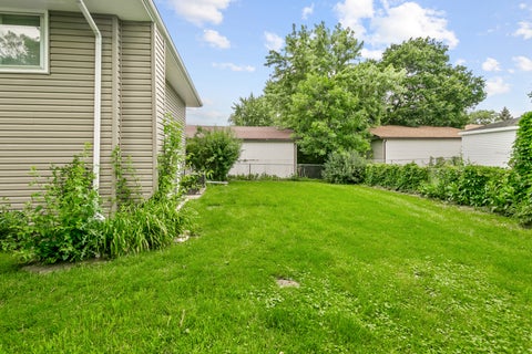 Tiny photo for 20031 Crescent Avenue, Lynwood, IL 60411 (MLS # 12727202)