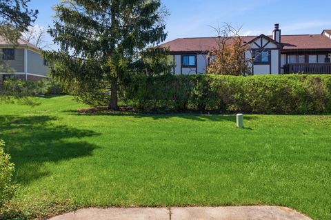 Tiny photo for 718 Clearwater Court, Wheeling, IL 60090 (MLS # 12598811)