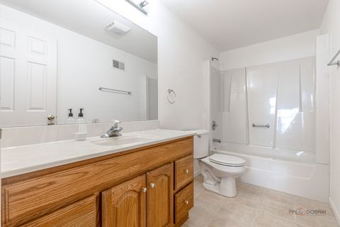 Tiny photo for 2212 Baxter Court, Elgin, IL 60123 (MLS # 12614339)