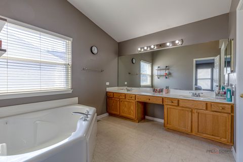 Tiny photo for 2212 Baxter Court, Elgin, IL 60123 (MLS # 12614339)