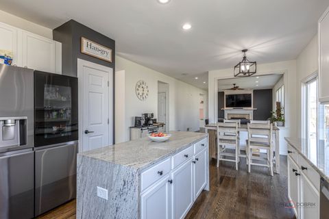 Tiny photo for 2212 Baxter Court, Elgin, IL 60123 (MLS # 12614339)