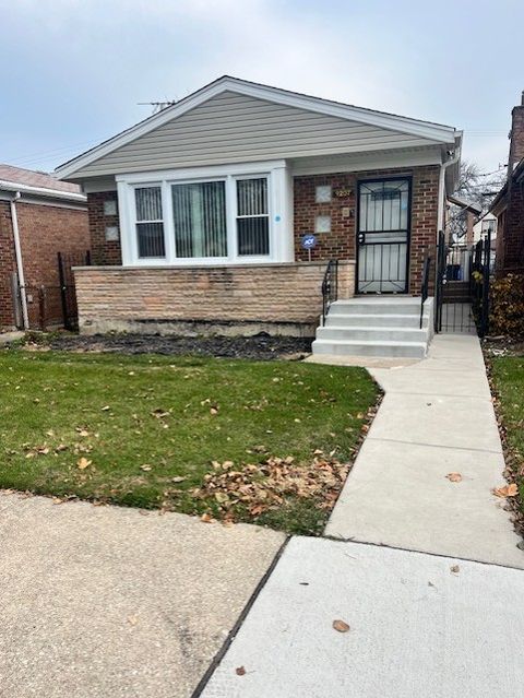 Photo of 9207 S Halsted Street, Chicago, IL 60620 (MLS # 12534997)