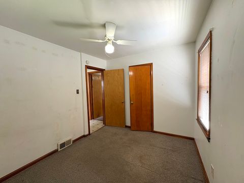 Tiny photo for 1810 Prospect Avenue, Peru, IL 61354 (MLS # 12625415)