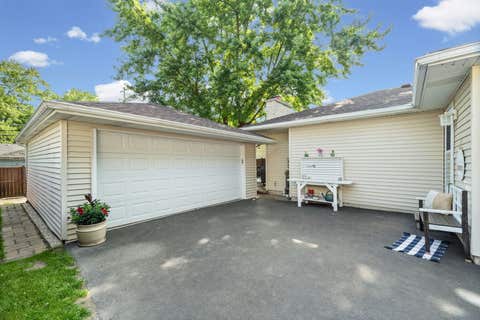 Tiny photo for 3102 Swallow Lane, Rolling Meadows, IL 60008 (MLS # 12697724)