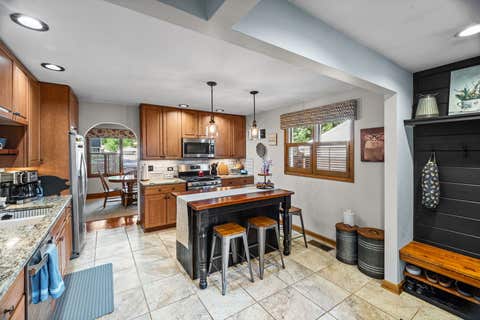 Tiny photo for 3102 Swallow Lane, Rolling Meadows, IL 60008 (MLS # 12697724)