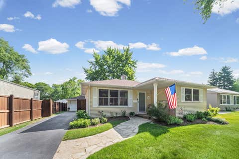 Photo of 3102 Swallow Lane, Rolling Meadows, IL 60008 (MLS # 12697724)