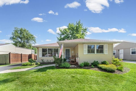 Tiny photo for 3102 Swallow Lane, Rolling Meadows, IL 60008 (MLS # 12697724)
