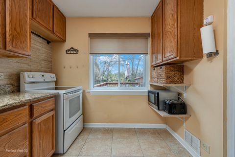 Tiny photo for 608 Beach Avenue, La Grange Park, IL 60526 (MLS # 12612922)