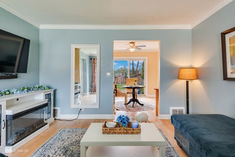 Tiny photo for 608 Beach Avenue, La Grange Park, IL 60526 (MLS # 12612922)