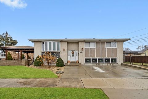 Photo of Burbank, IL 60459 (MLS # 12554210)