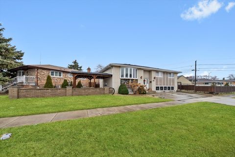 Tiny photo for Burbank, IL 60459 (MLS # 12554210)