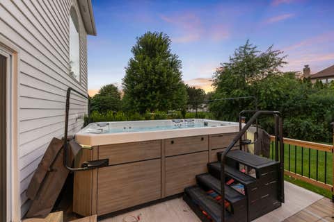 Tiny photo for 919 Abbey Court, Sugar Grove, IL 60554 (MLS # 12709180)