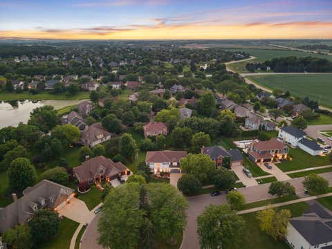 Tiny photo for 919 Abbey Court, Sugar Grove, IL 60554 (MLS # 12709180)
