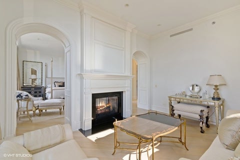 Tiny photo for 55 E ERIE Street #5302, Chicago, IL 60610 (MLS # 12755318)