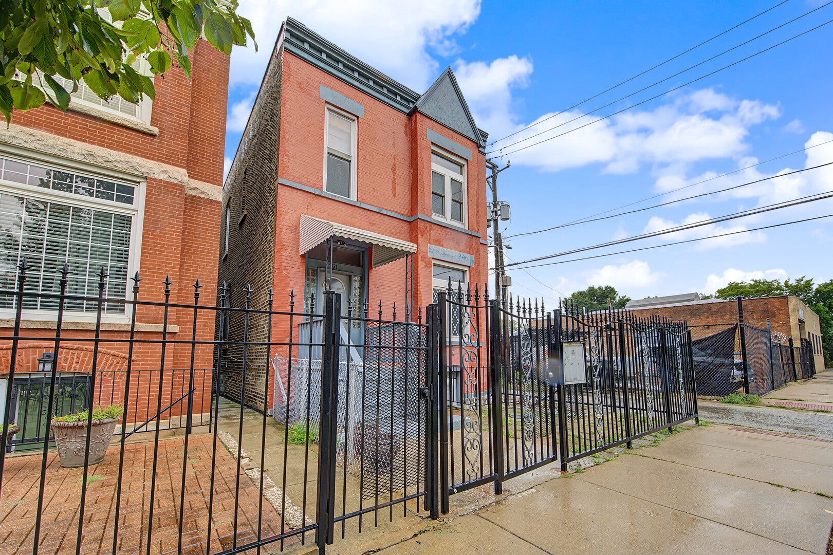 331 S Richmond Street