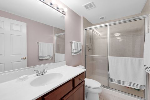 Tiny photo for 400 McDaniels Circle #405, Clarendon Hills, IL 60514 (MLS # 12598031)