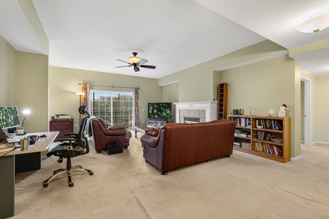 Tiny photo for 400 McDaniels Circle #405, Clarendon Hills, IL 60514 (MLS # 12598031)
