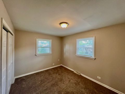 Tiny photo for 606 E 164th Place, South Holland, IL 60473 (MLS # 12553257)