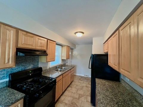 Tiny photo for 606 E 164th Place, South Holland, IL 60473 (MLS # 12553257)