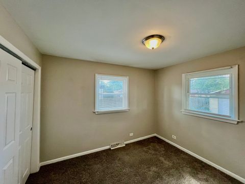 Tiny photo for 606 E 164th Place, South Holland, IL 60473 (MLS # 12553257)