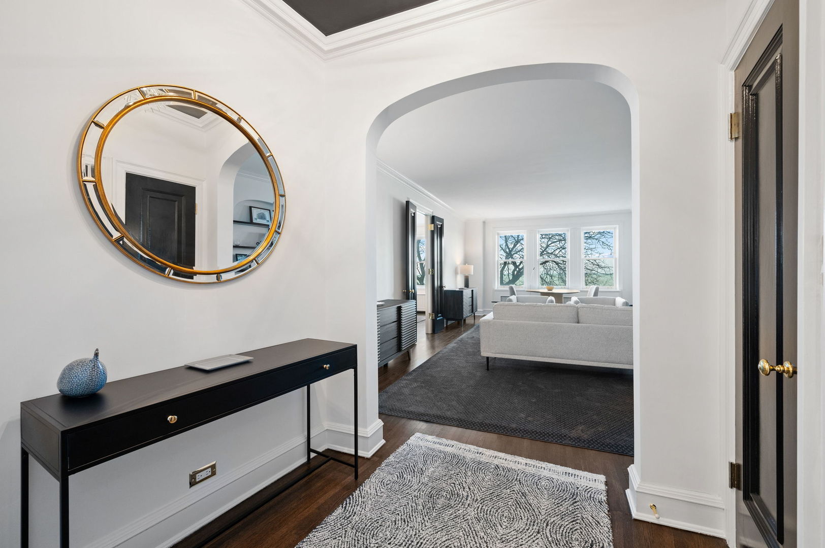 1242 N Lake Shore Drive 4N